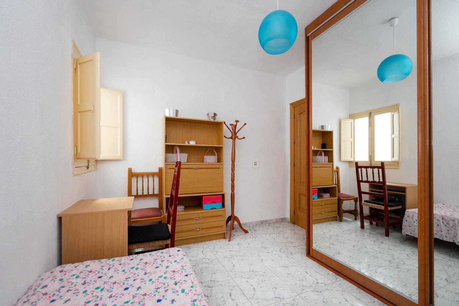 6 slaapkamer Appartement te koop in Granada stad - € 259.000 (Ref: 9916595)