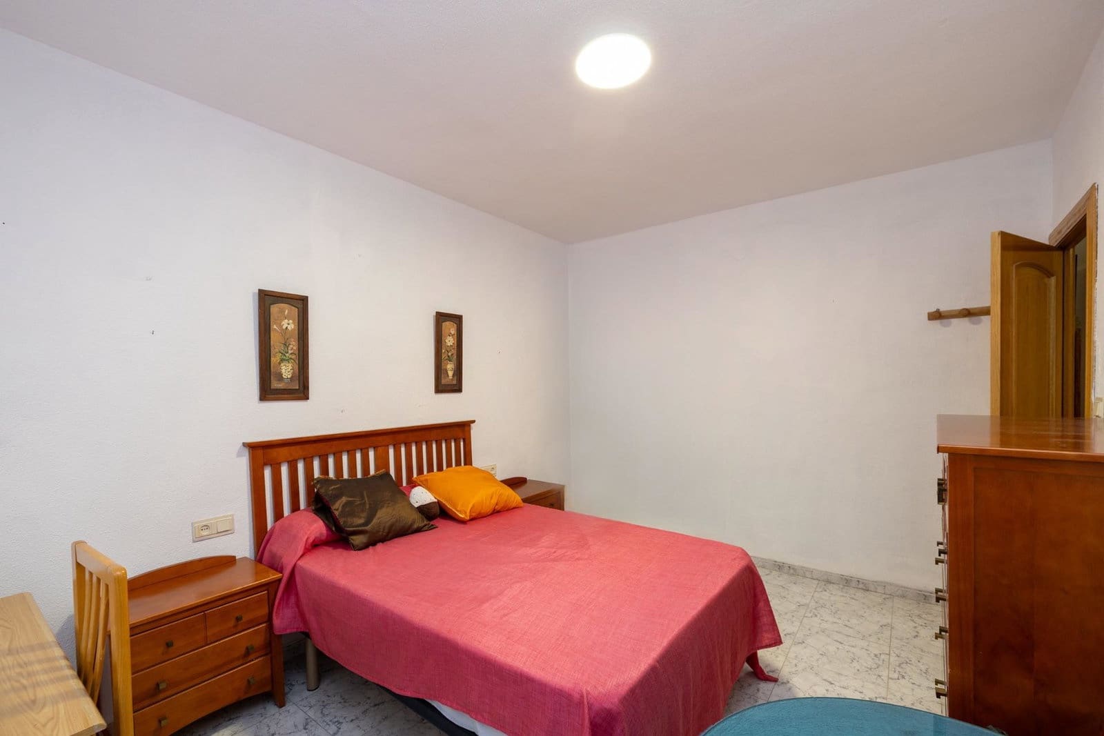 6 slaapkamer Appartement te koop in Granada stad - € 259.000 (Ref: 9916595)