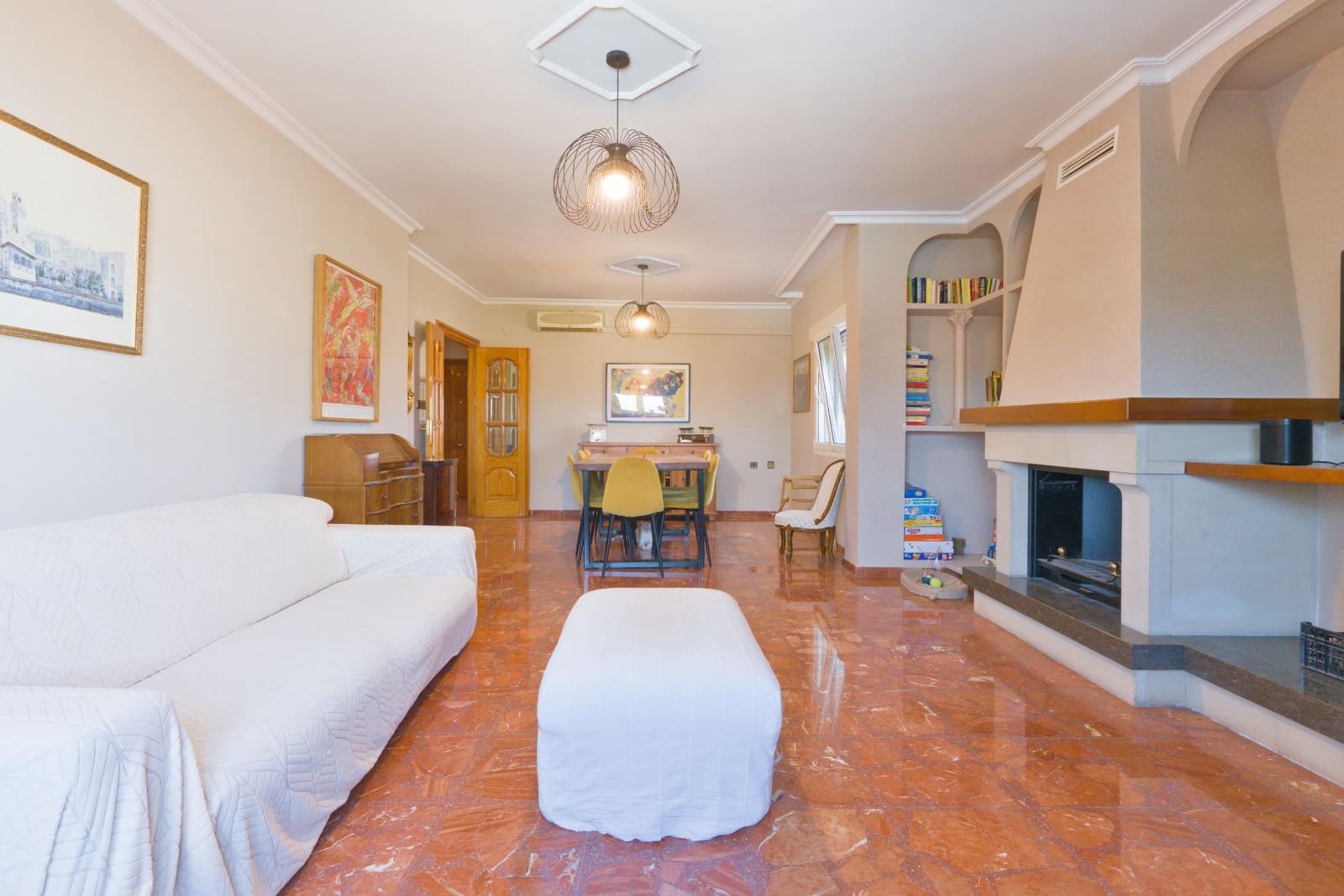 3 bedroom Villa for sale in Cajar with garage - € 359,500 (Ref: 9916596)