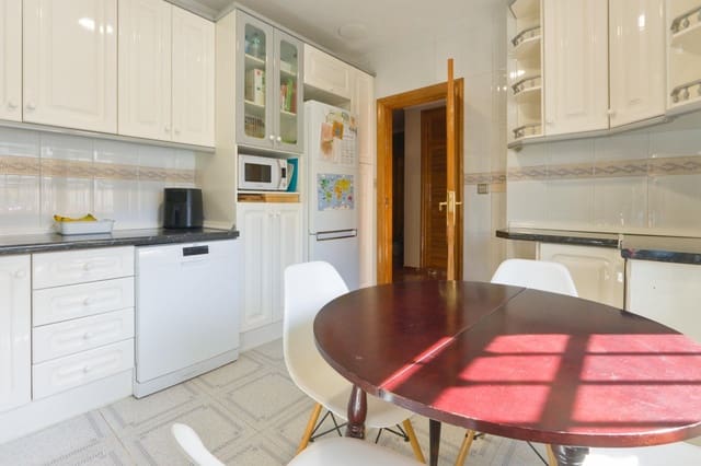 3 soveværelse Villa til salg i Cájar med garage - € 359.500 (Ref: 9916596)
