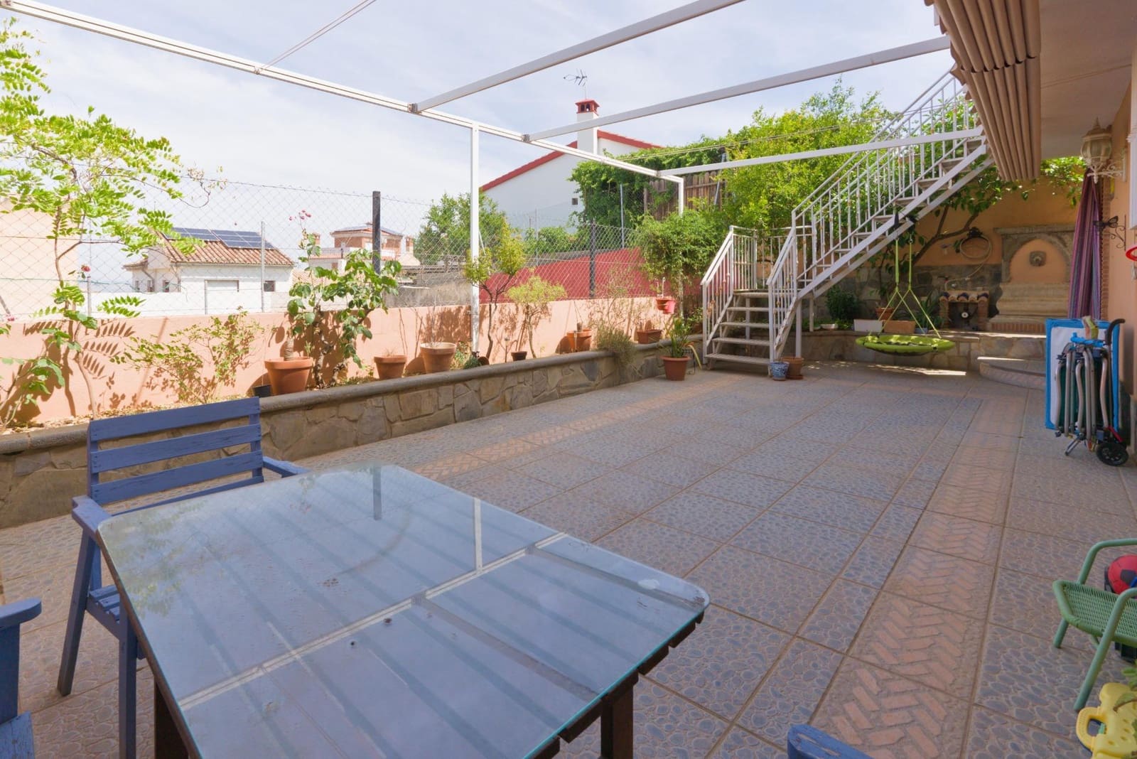 3 bedroom Villa for sale in Cajar with garage - € 359,500 (Ref: 9916596)