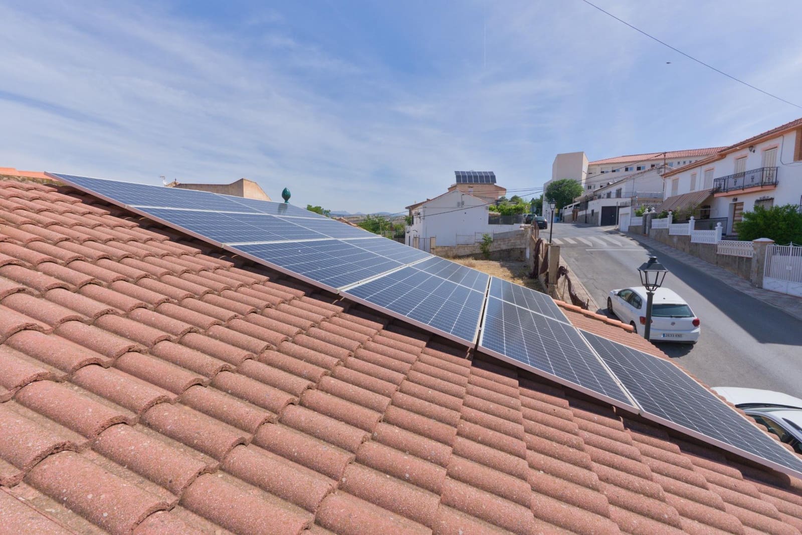 3 bedroom Villa for sale in Cajar with garage - € 359,500 (Ref: 9916596)
