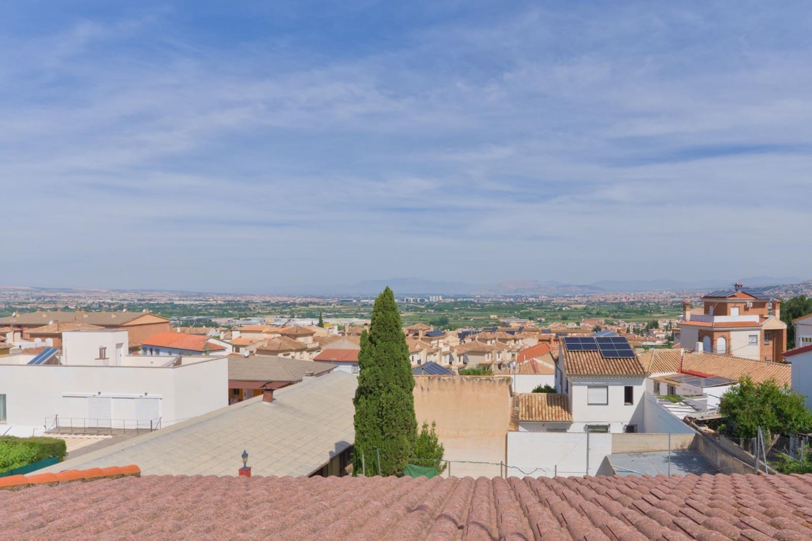 3 bedroom Villa for sale in Cajar with garage - € 359,500 (Ref: 9916596)