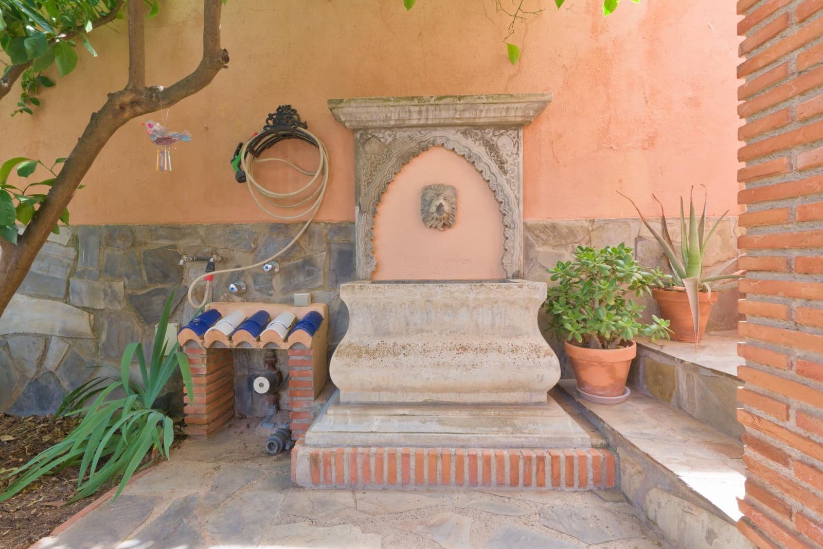 3 bedroom Villa for sale in Cajar with garage - € 359,500 (Ref: 9916596)