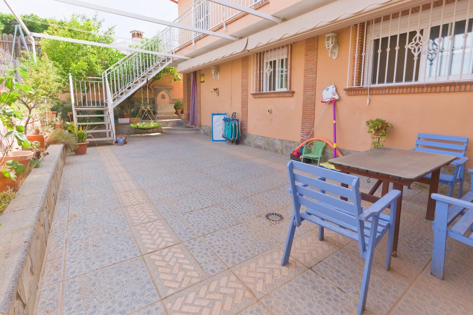 3 bedroom Villa for sale in Cajar with garage - € 359,500 (Ref: 9916596)