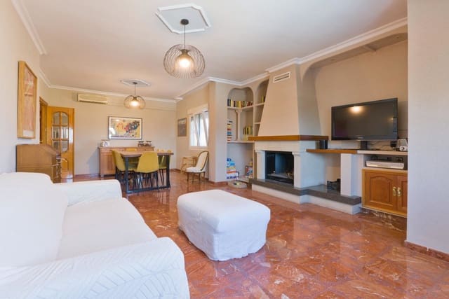 3 soveværelse Villa til salg i Cájar med garage - € 359.500 (Ref: 9916596)