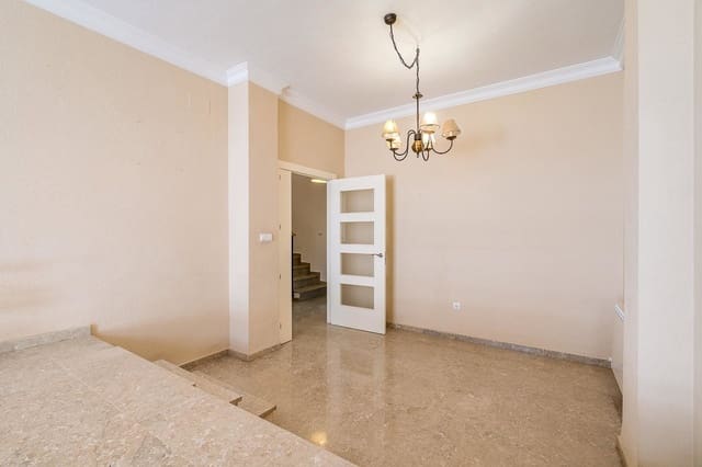 5 chambre Villa/Maison Mitoyenne à vendre à Huétor Vega avec garage - 323 000 € (Ref: 9916597)