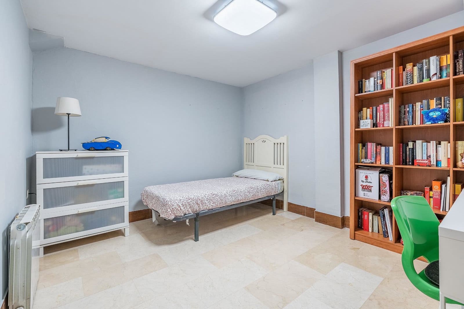 5 soveværelse Rækkehus til salg i Huetor Vega med swimmingpool garage - € 323.000 (Ref: 9916597)
