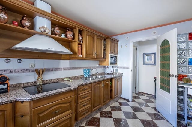 4 Zimmer Apartment zu verkaufen in Cenes de la Vega mit Pool Garage - 205.000 € (Ref: 9916598)
