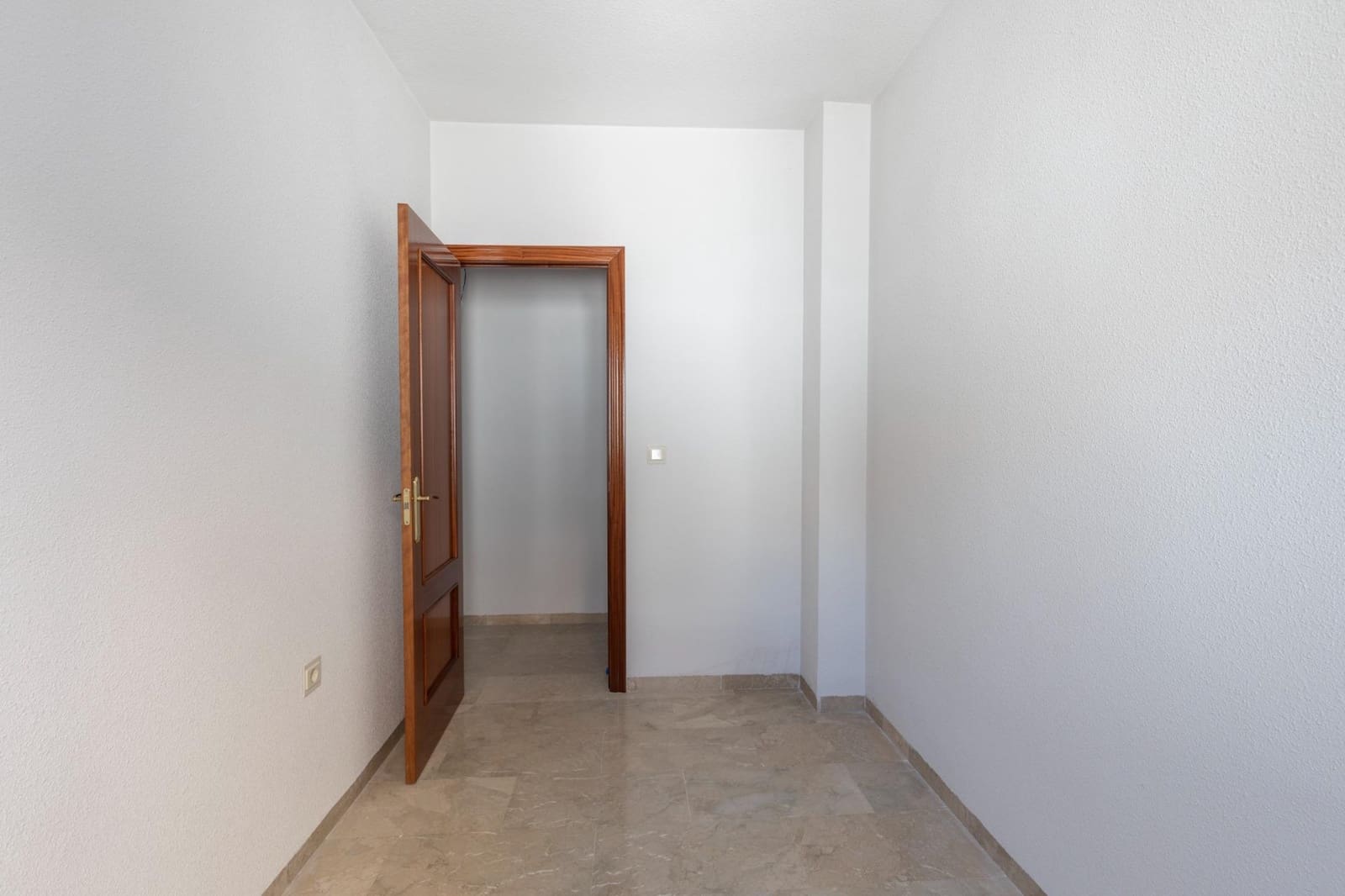 3 soverom Penthouse til salgs i Cenes de la Vega med garasje - € 175 000 (Ref: 9916600)