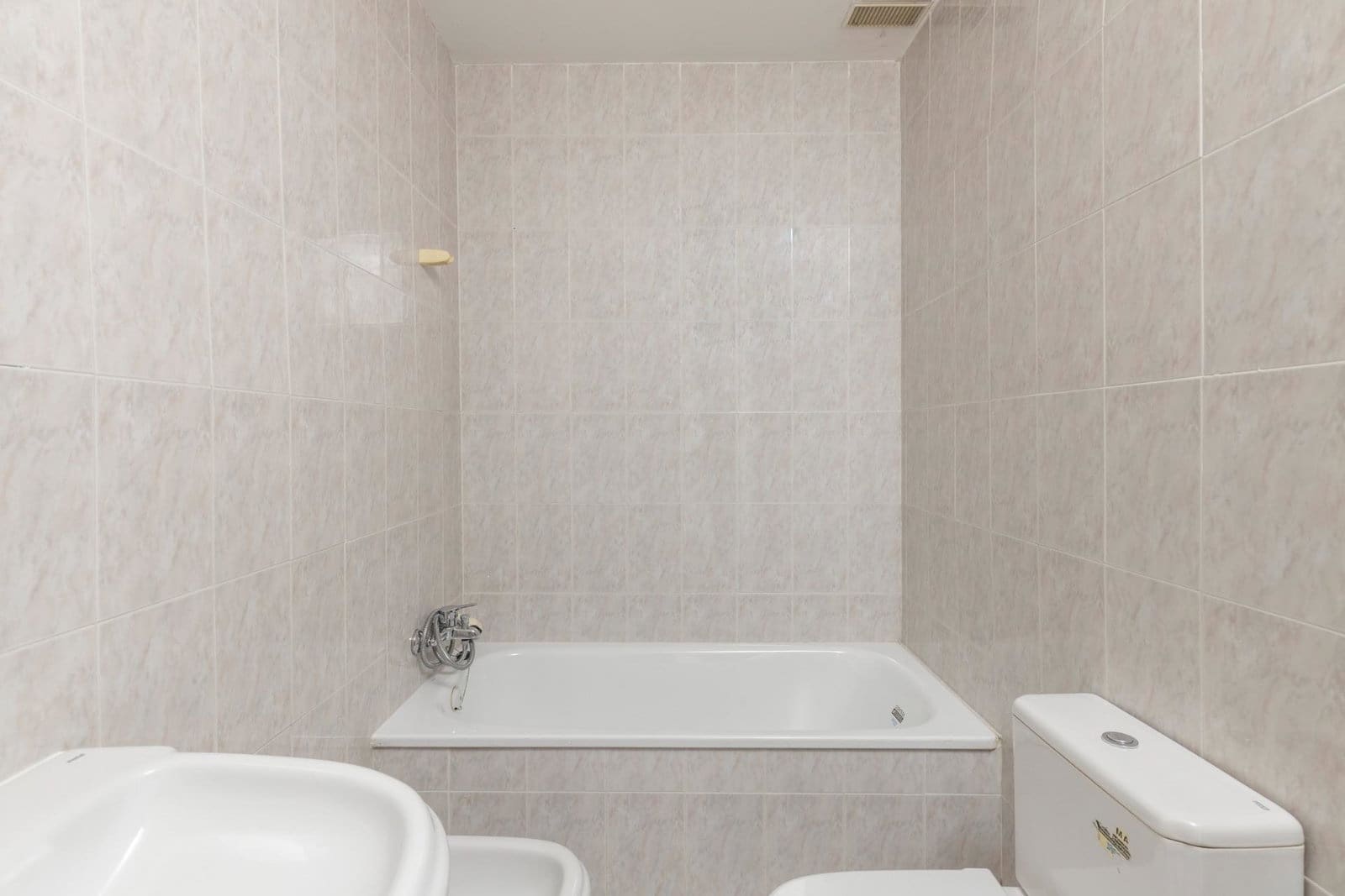 3 quarto Penthouse para venda em Cenes de la Vega com garagem - 167 000 € (Ref: 9916600)