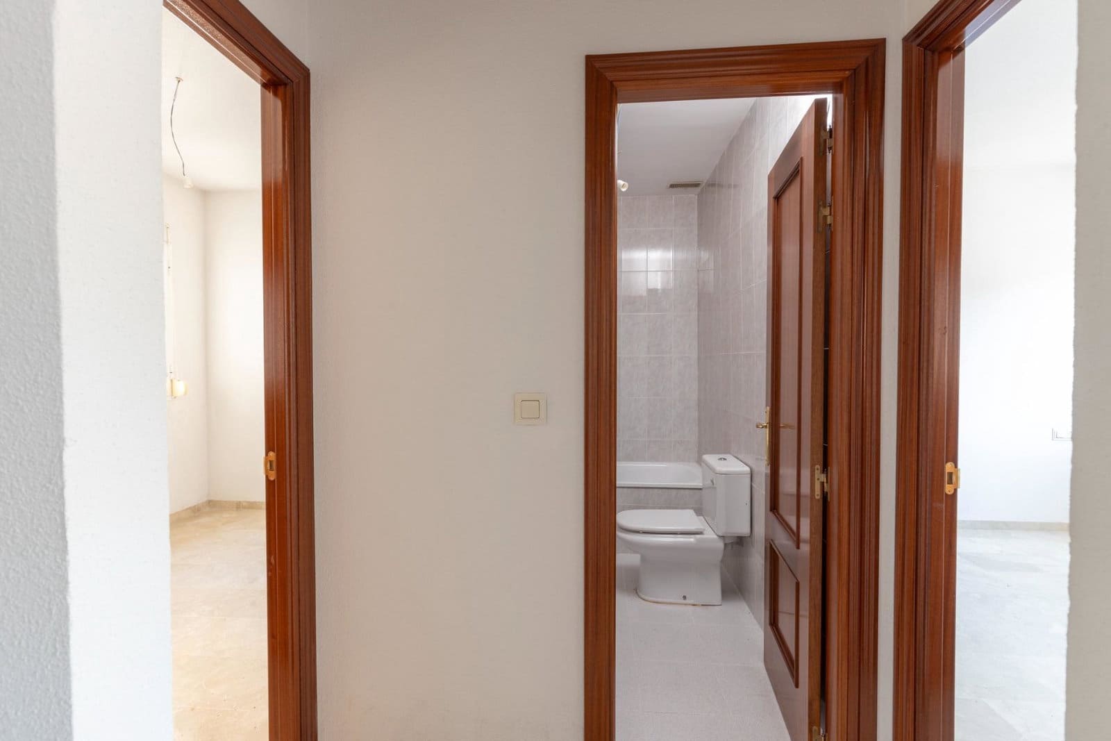3 quarto Penthouse para venda em Cenes de la Vega com garagem - 167 000 € (Ref: 9916600)