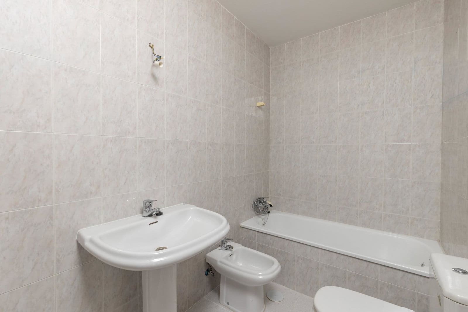 3 quarto Penthouse para venda em Cenes de la Vega com garagem - 167 000 € (Ref: 9916600)