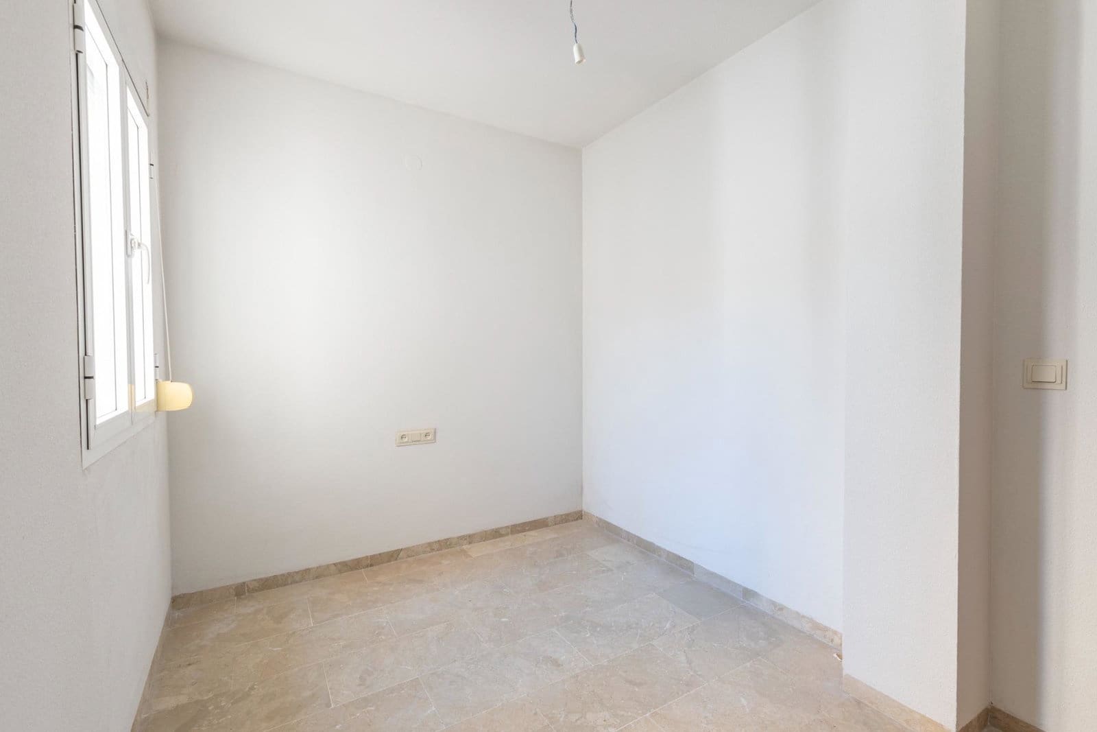 3 quarto Penthouse para venda em Cenes de la Vega com garagem - 167 000 € (Ref: 9916600)