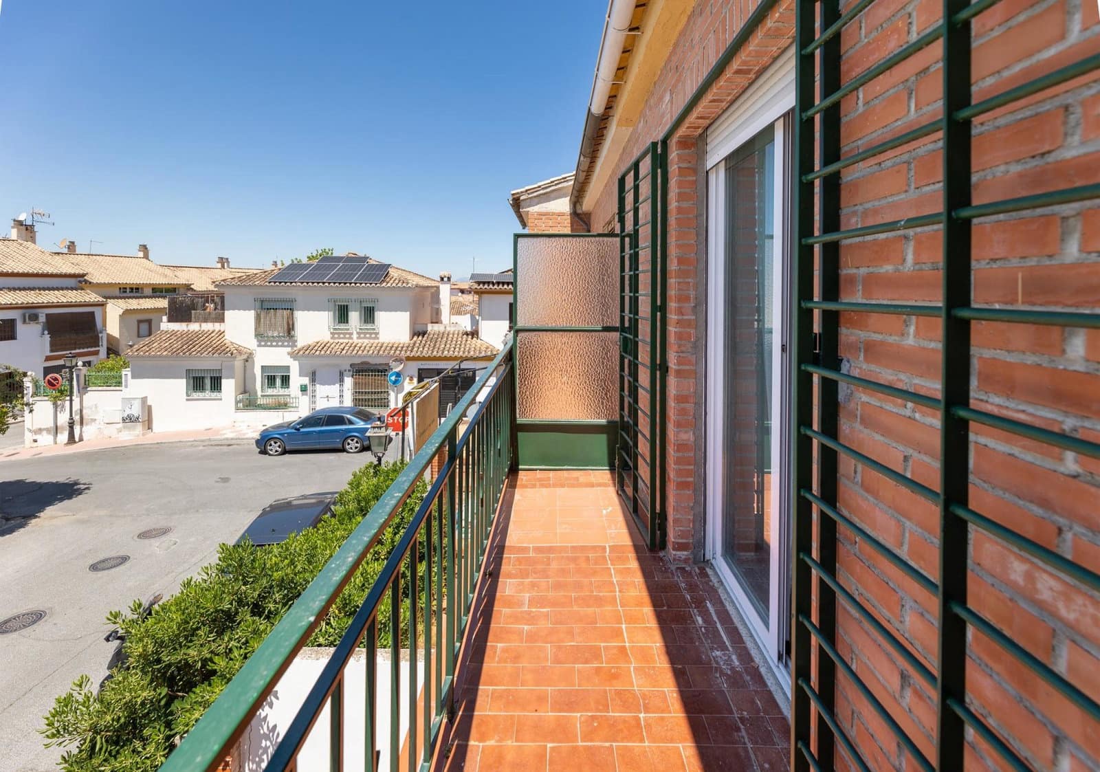 4 soveværelse Rækkehus til salg i La Zubia med swimmingpool garage - € 255.000 (Ref: 9916605)