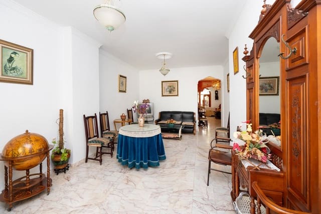 5 sovrum Radhus till salu i Lanjarón - 220 000 € (Ref: 9916607)