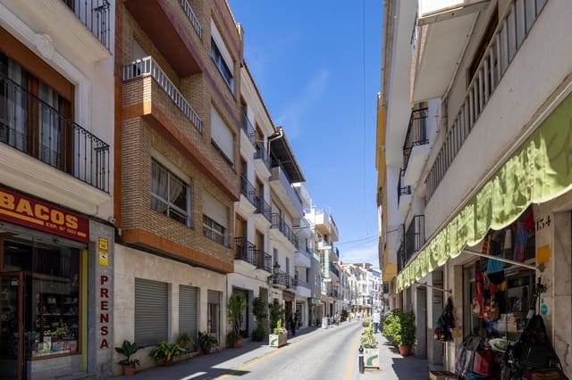 5 sovrum Radhus till salu i Lanjarón - 220 000 € (Ref: 9916607)