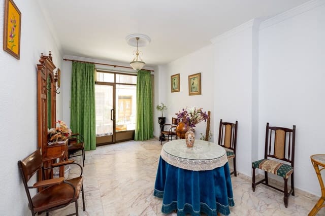 5 sovrum Radhus till salu i Lanjarón - 220 000 € (Ref: 9916607)