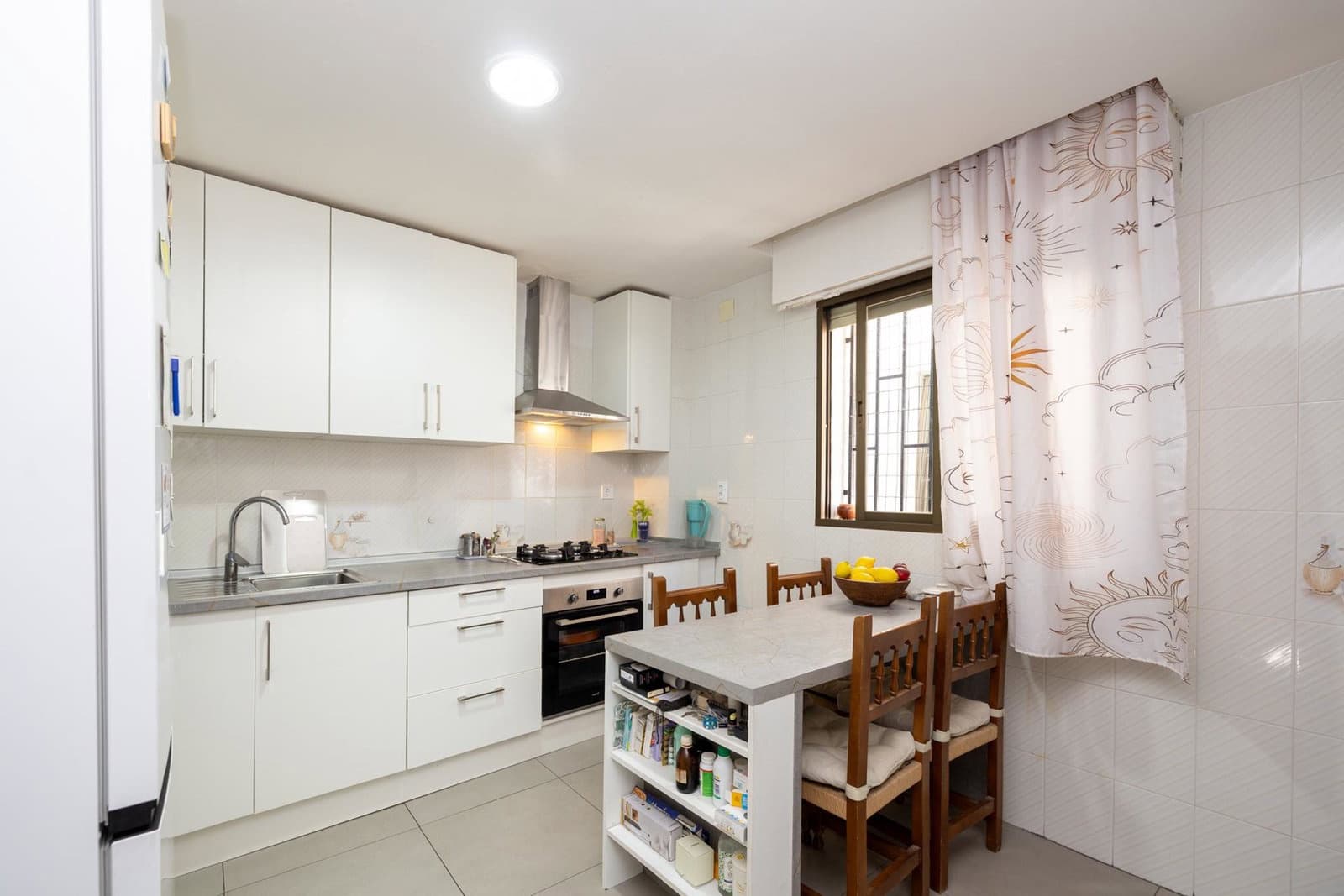 5 slaapkamer Rijtjeshuis te koop in Guejar Sierra - € 165.000 (Ref: 9916609)