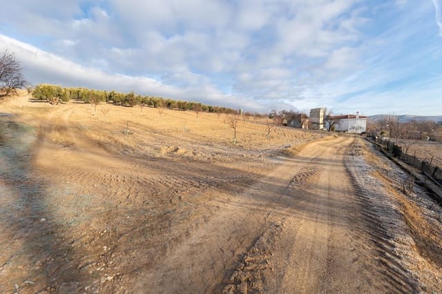4 Zimmer Finca/Landgut zu verkaufen in Píñar mit Garage - 299.000 € (Ref: 9916611)
