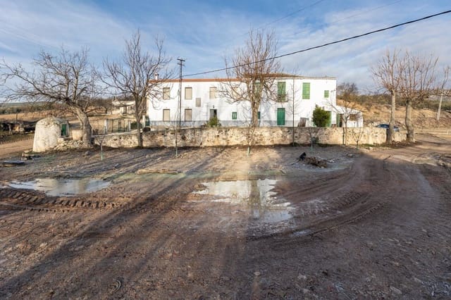 4 Zimmer Finca/Landgut zu verkaufen in Píñar mit Garage - 299.000 € (Ref: 9916611)