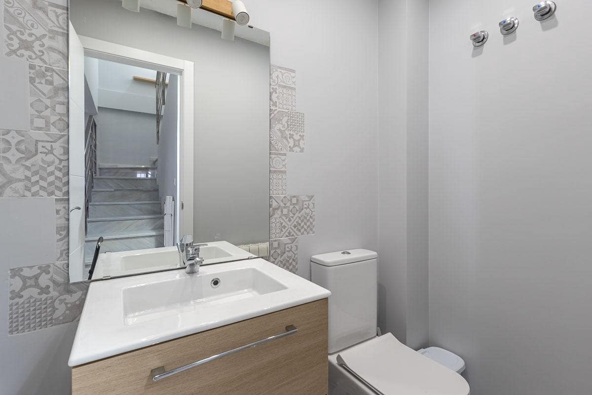 3 Zimmer Reihenhaus zu verkaufen in Gojar mit Garage - 239.000 € (Ref: 9916612)