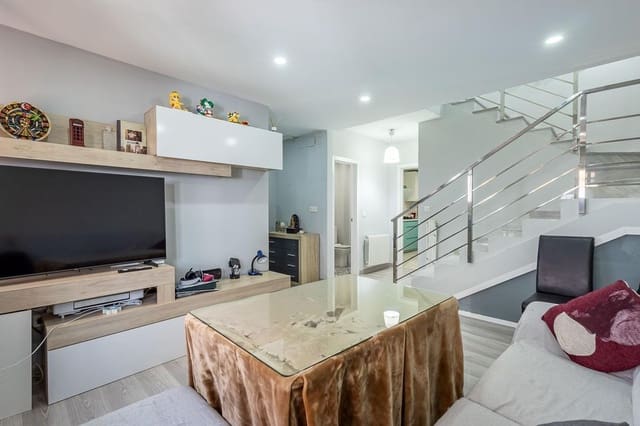 3 chambre Villa/Maison Mitoyenne à vendre à Gójar avec garage - 239 000 € (Ref: 9916612)