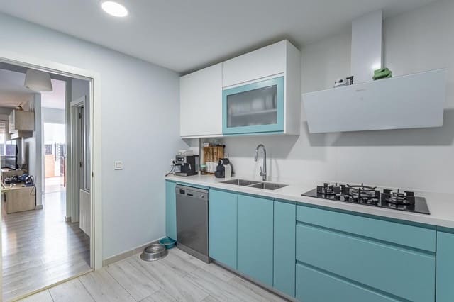 3 chambre Villa/Maison Mitoyenne à vendre à Gójar avec garage - 239 000 € (Ref: 9916612)