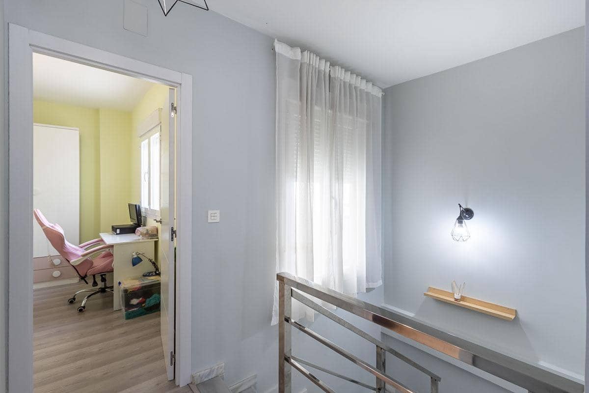 3 Zimmer Reihenhaus zu verkaufen in Gojar mit Garage - 239.000 € (Ref: 9916612)