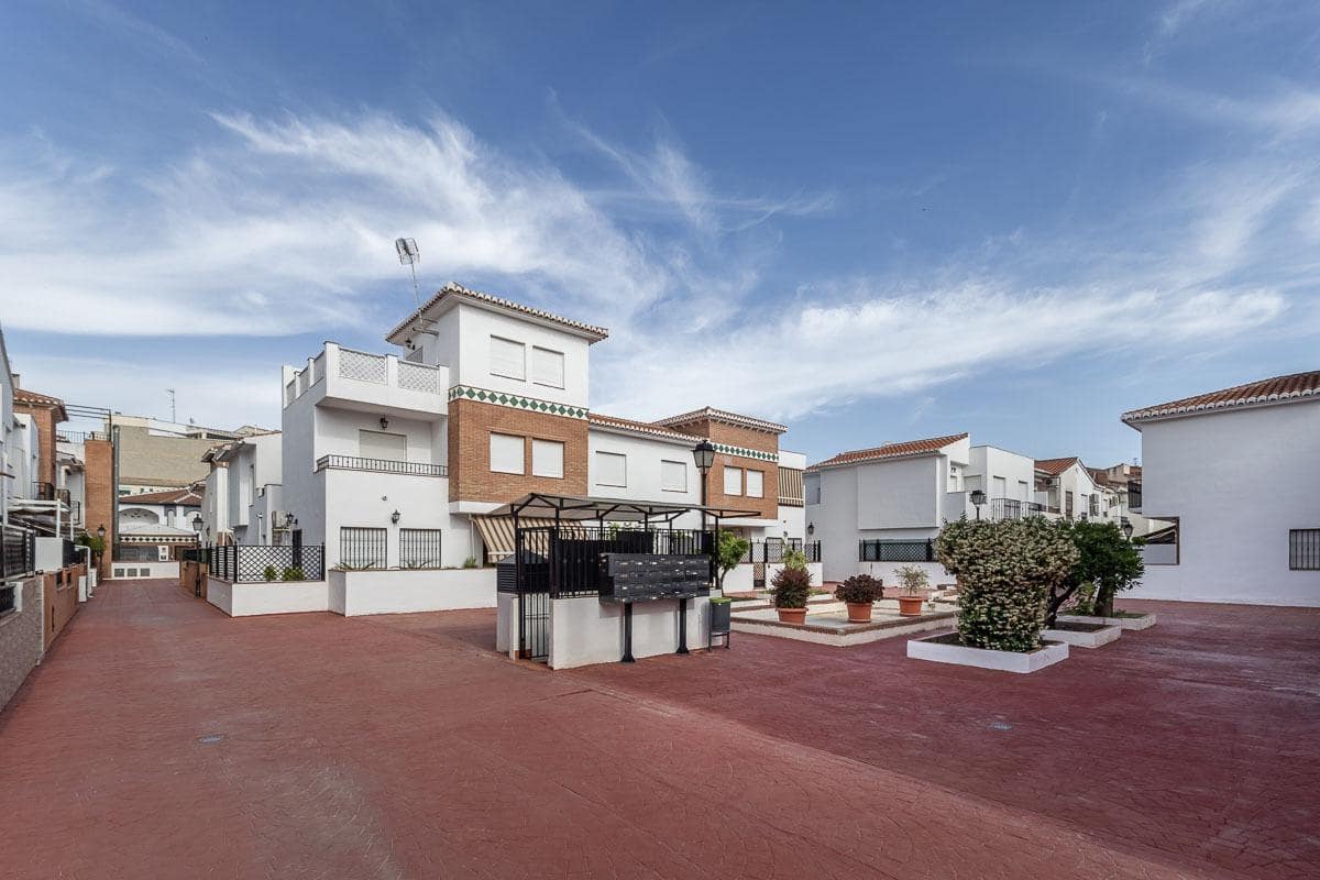 3 Zimmer Reihenhaus zu verkaufen in Gojar mit Garage - 239.000 € (Ref: 9916612)