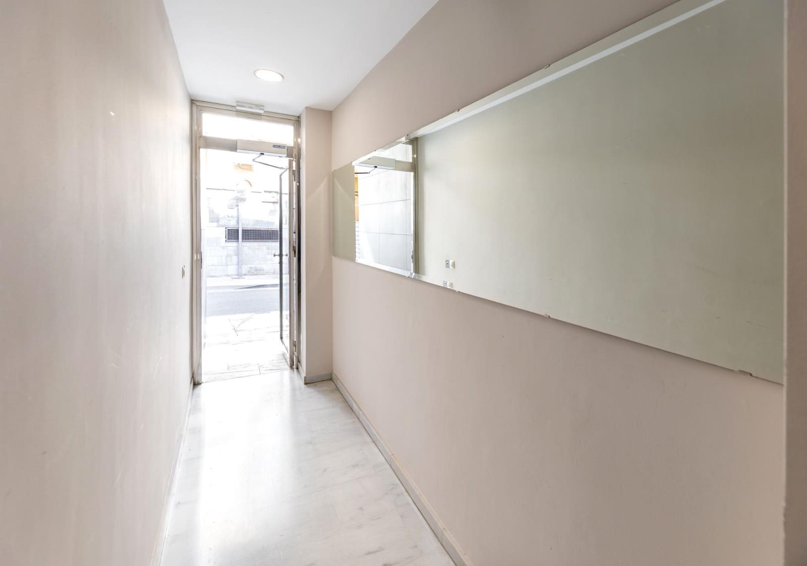 Apartamento de 2 habitaciones en Armilla en venta - 189.000 € (Ref: 9916613)