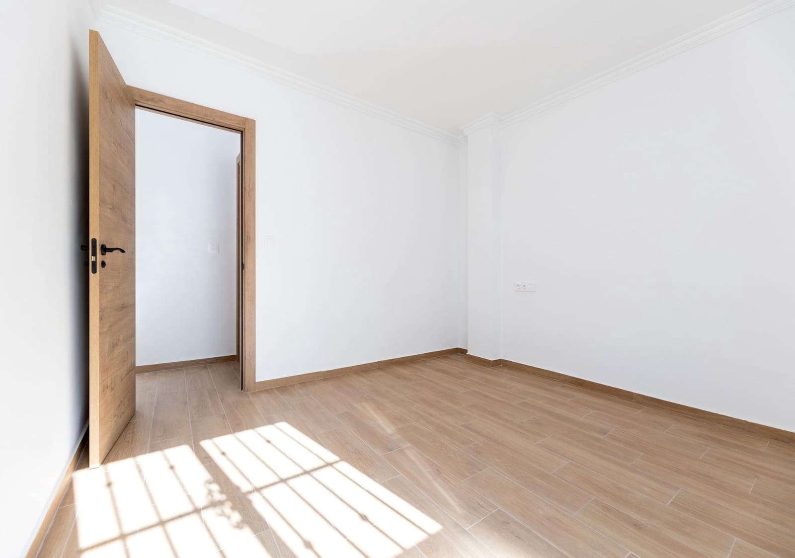 Apartamento de 3 habitaciones en Churriana de la Vega en venta - 177.000 € (Ref: 9916614)