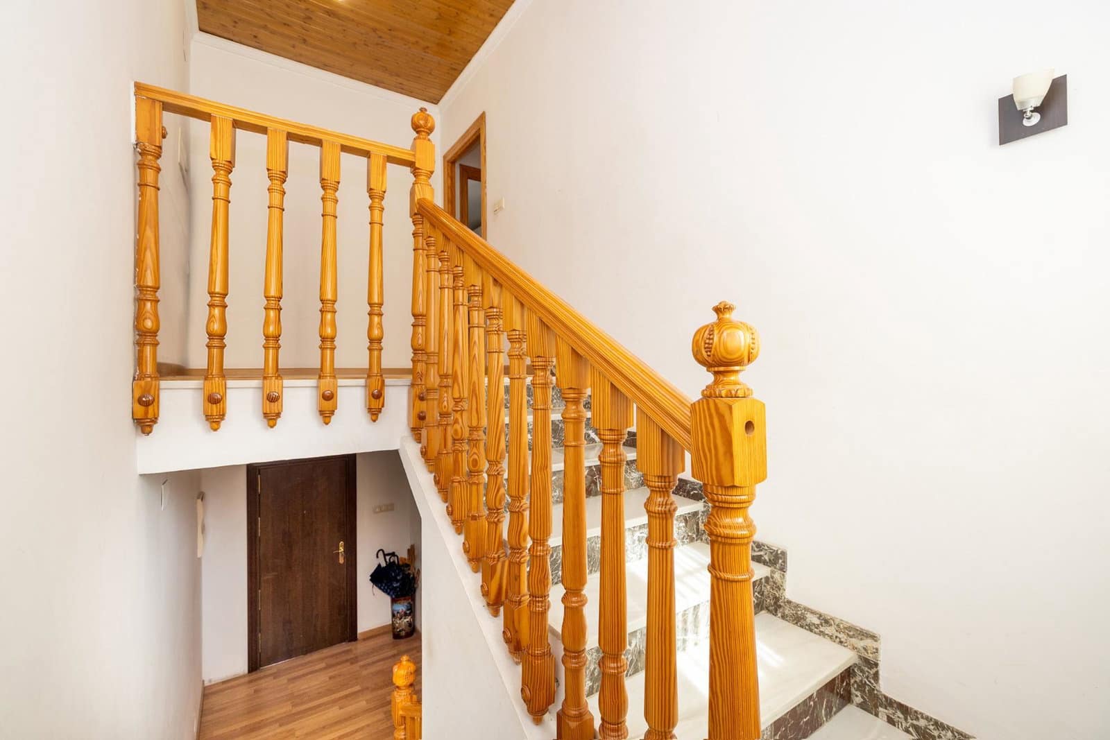 Adosado de 3 habitaciones en Churriana de la Vega en venta con garaje - 315.000 € (Ref: 9916616)