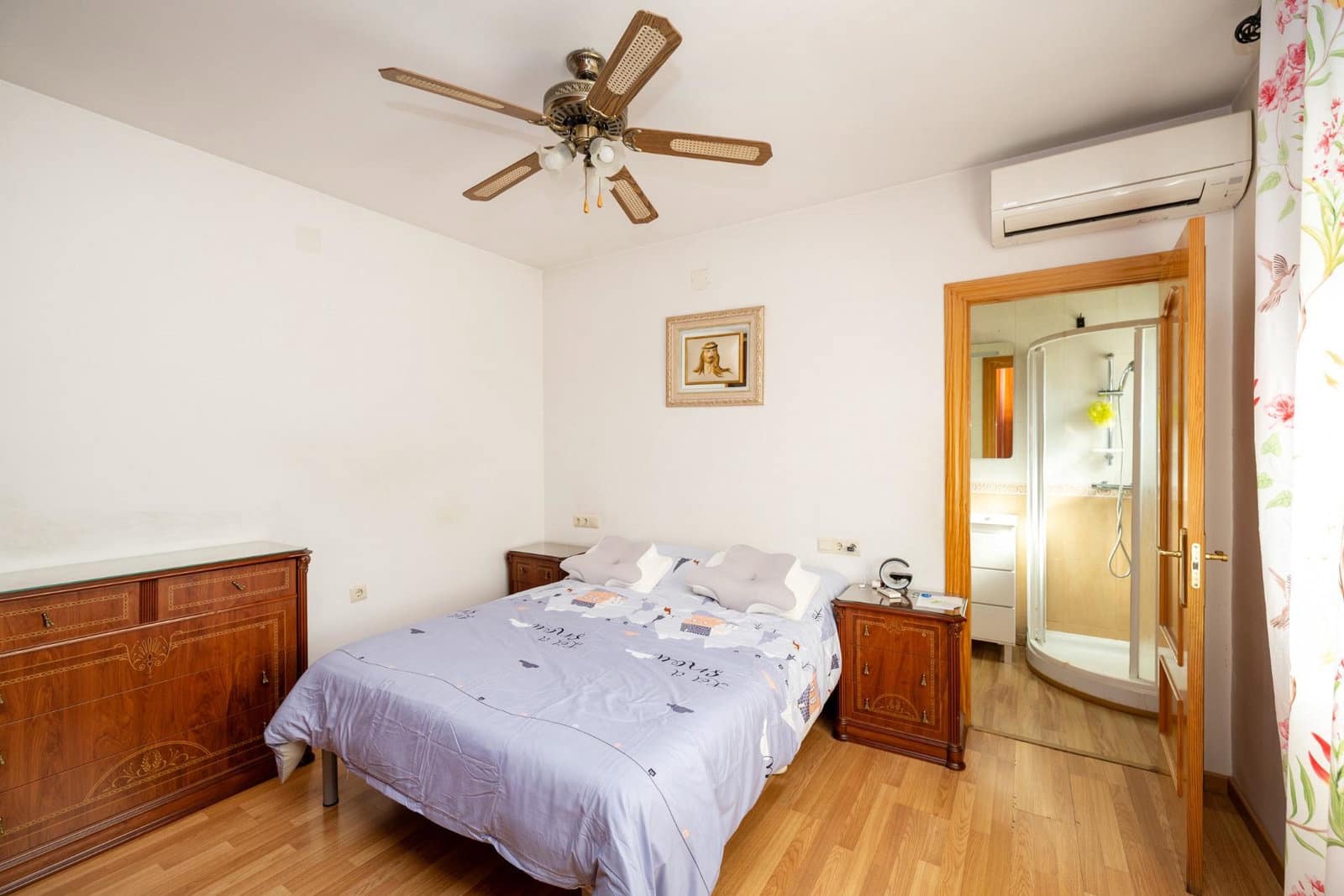 Adosado de 3 habitaciones en Churriana de la Vega en venta con garaje - 315.000 € (Ref: 9916616)