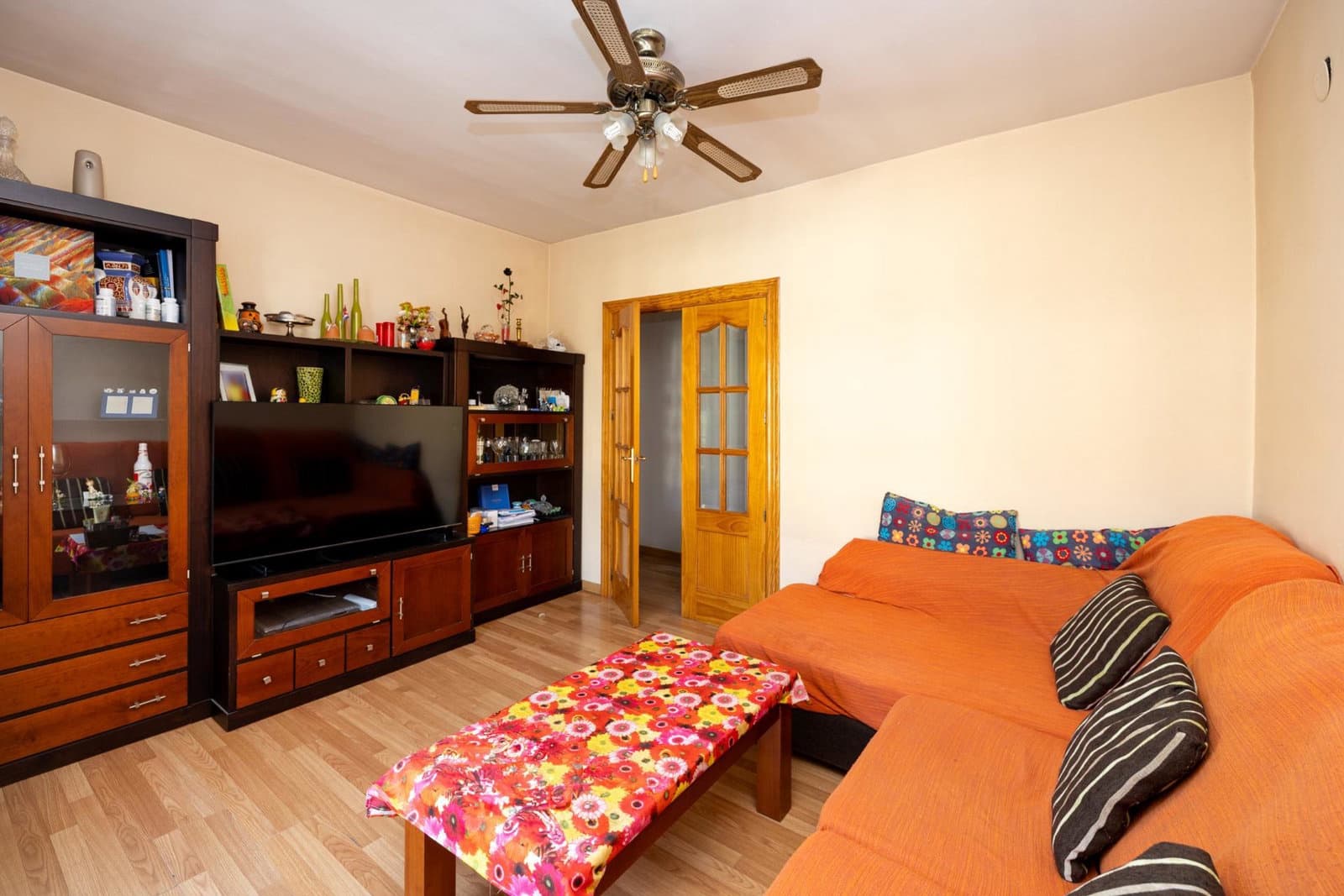 Adosado de 3 habitaciones en Churriana de la Vega en venta con garaje - 315.000 € (Ref: 9916616)