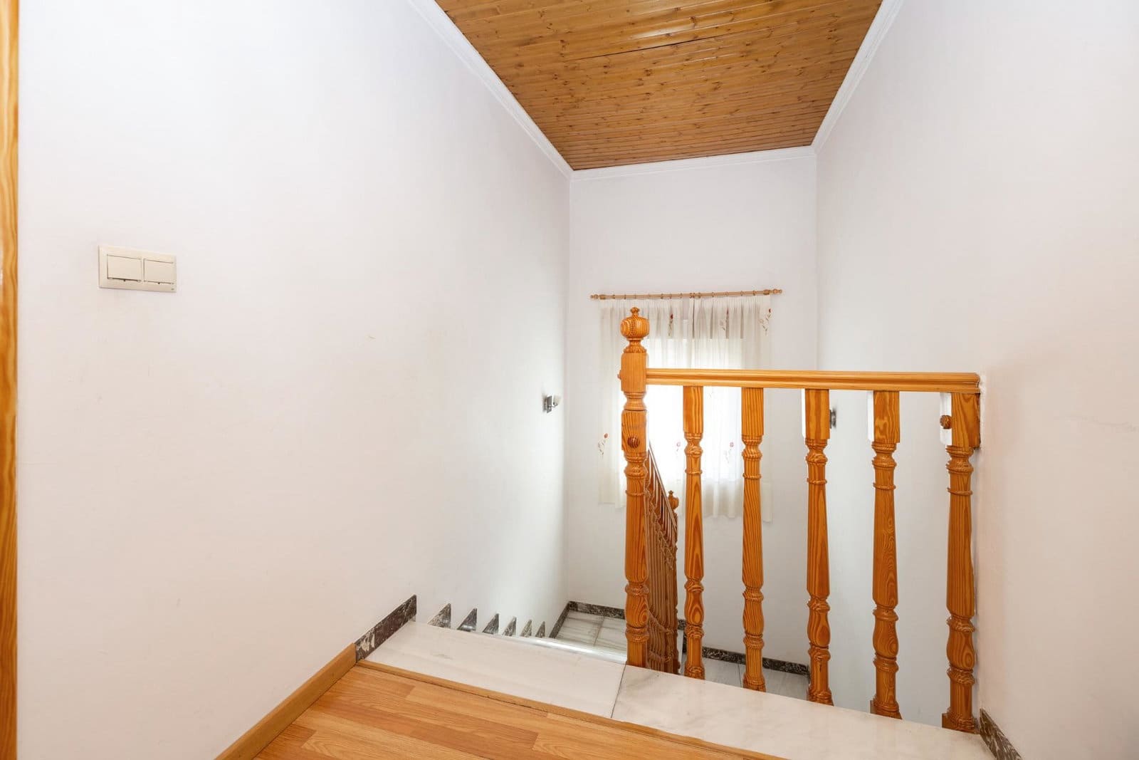 Adosado de 3 habitaciones en Churriana de la Vega en venta con garaje - 315.000 € (Ref: 9916616)