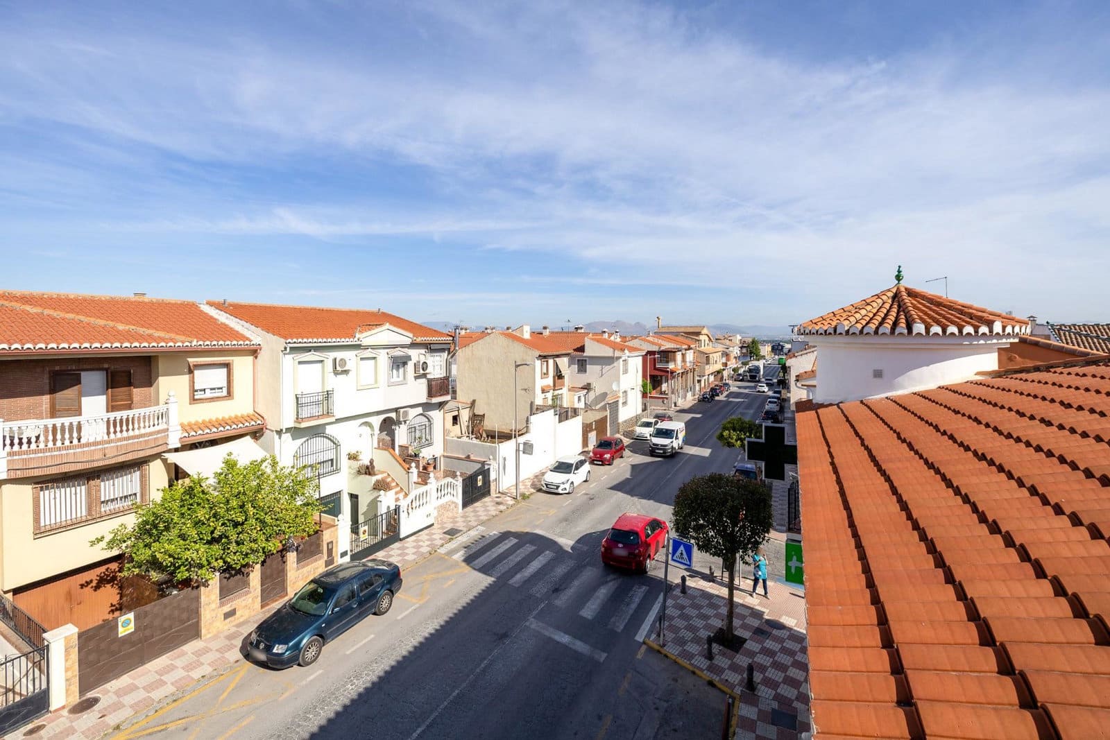 Adosado de 3 habitaciones en Churriana de la Vega en venta con garaje - 315.000 € (Ref: 9916616)