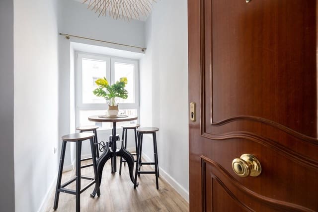 4 camera da letto Appartamento in vendita in Centro - Sagrario, Granada città - 195.000 € (Rif: 9916618)