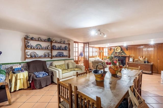 4 chambre Villa/Maison Mitoyenne à vendre à Pinos Puente avec garage - 159 900 € (Ref: 9916619)