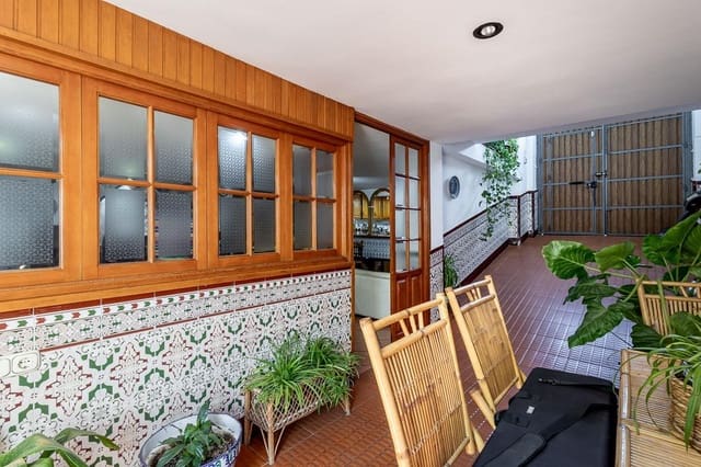 4 chambre Villa/Maison Mitoyenne à vendre à Pinos Puente avec garage - 159 900 € (Ref: 9916619)