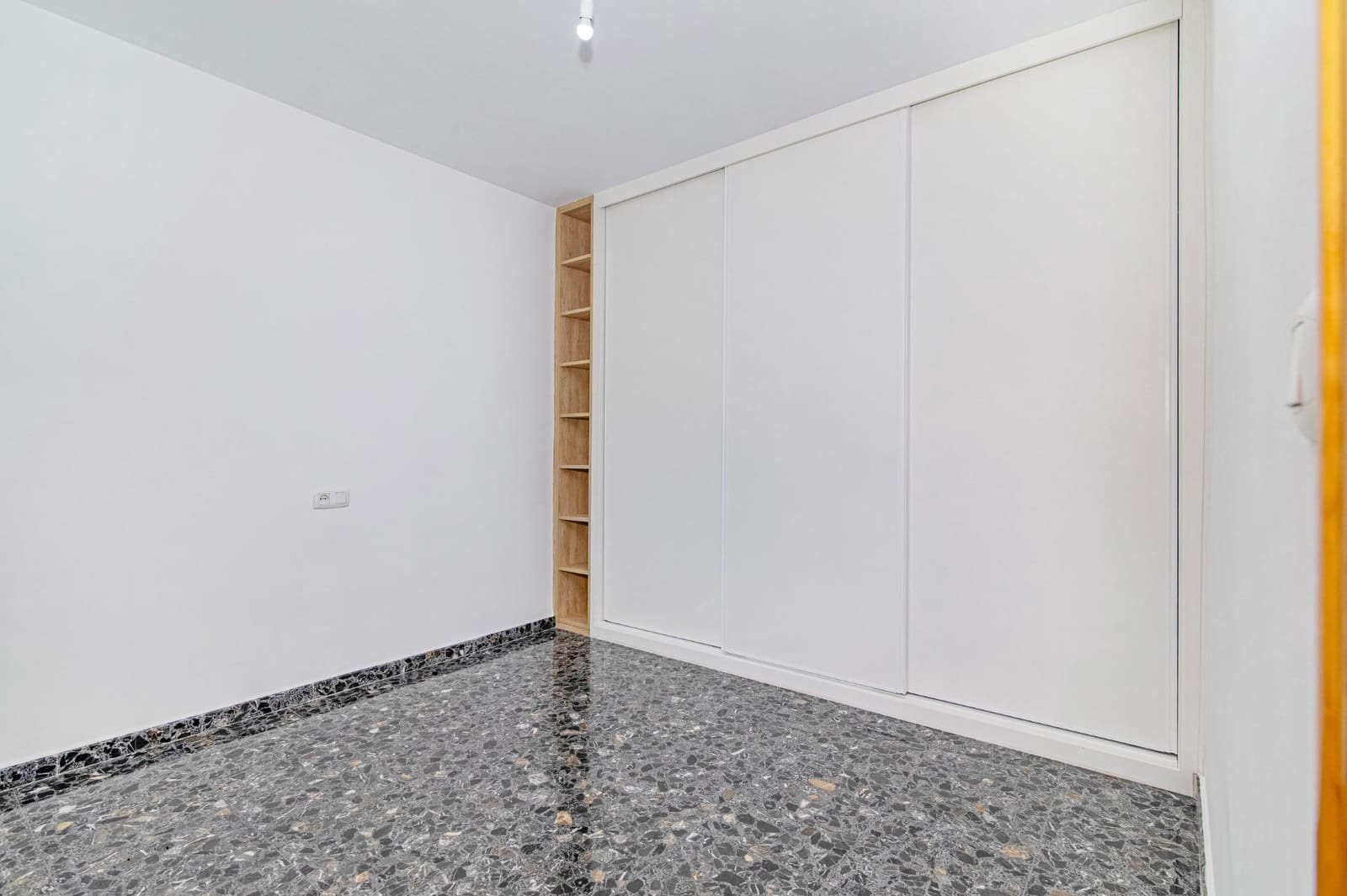 3 sypialnia Dom szeregowy na sprzedaż w Las Gabias z garażem - 214 990 € (Ref: 9916620)