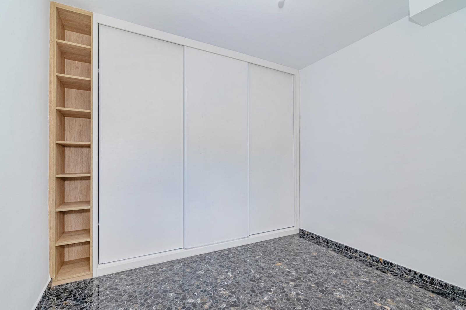 3 sypialnia Dom szeregowy na sprzedaż w Las Gabias z garażem - 214 990 € (Ref: 9916620)