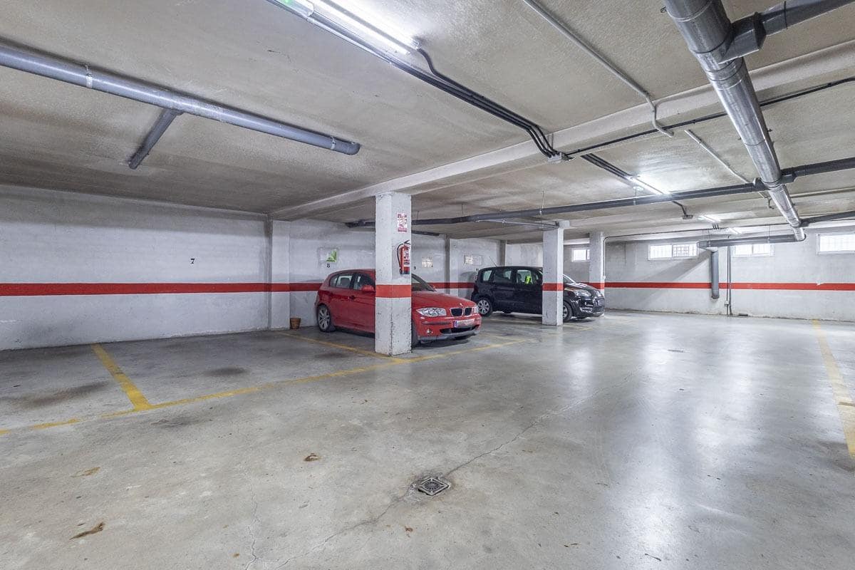 3 makuuhuone Huoneisto myytävänä paikassa Granada kaupunki mukana 
autotalli - 154 900 € (Ref: 9916624)