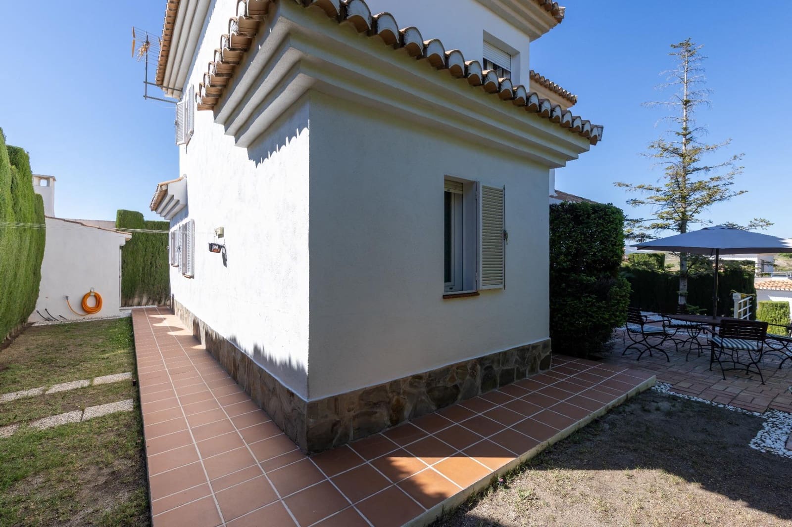 3 soveværelse Villa til salg i Monachil med swimmingpool garage - € 400.000 (Ref: 9916625)
