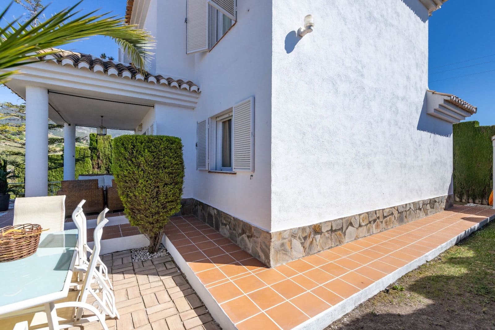 Chalet de 3 habitaciones en Monachil en venta con piscina garaje - 395.000 € (Ref: 9916625)