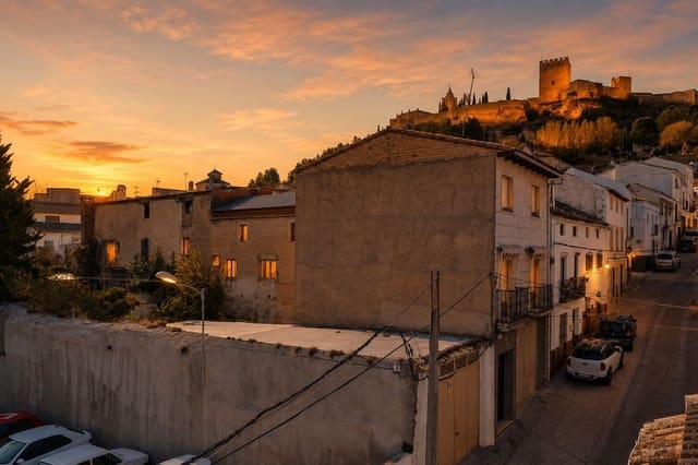 3 Zimmer Finca/Landgut zu verkaufen in Alcalá la Real mit Garage - 239.000 € (Ref: 9916627)