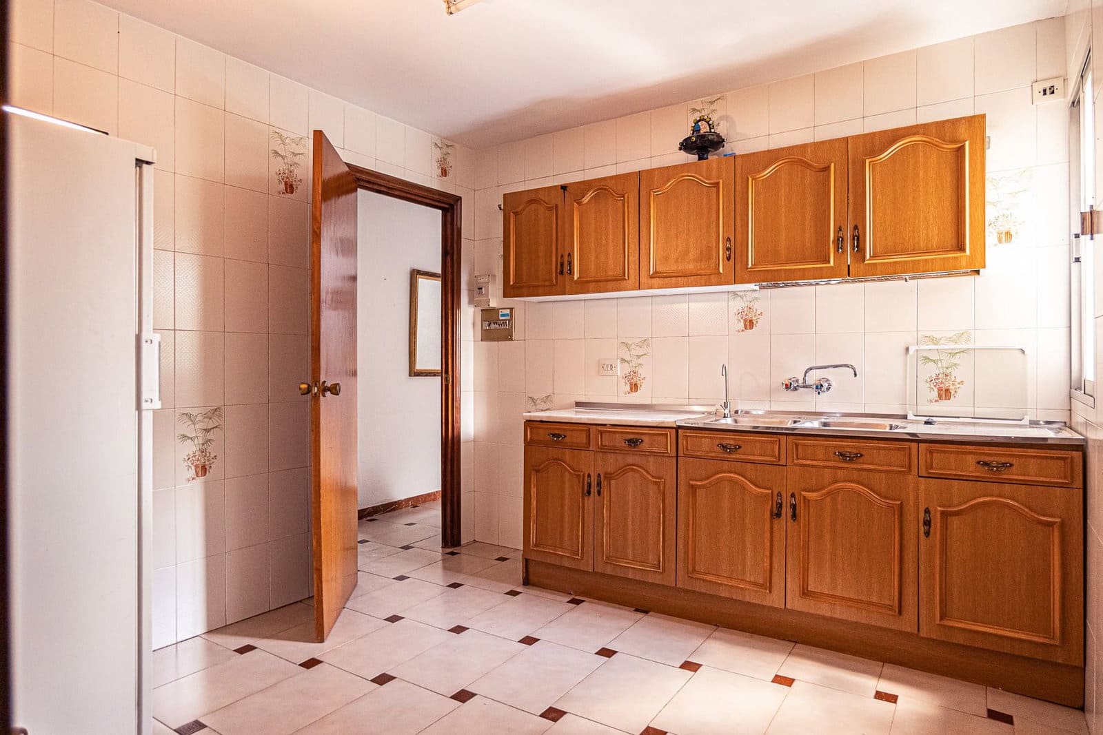 3 bedroom Finca/Country House for sale in Alcala la Real with garage - € 239,000 (Ref: 9916627)