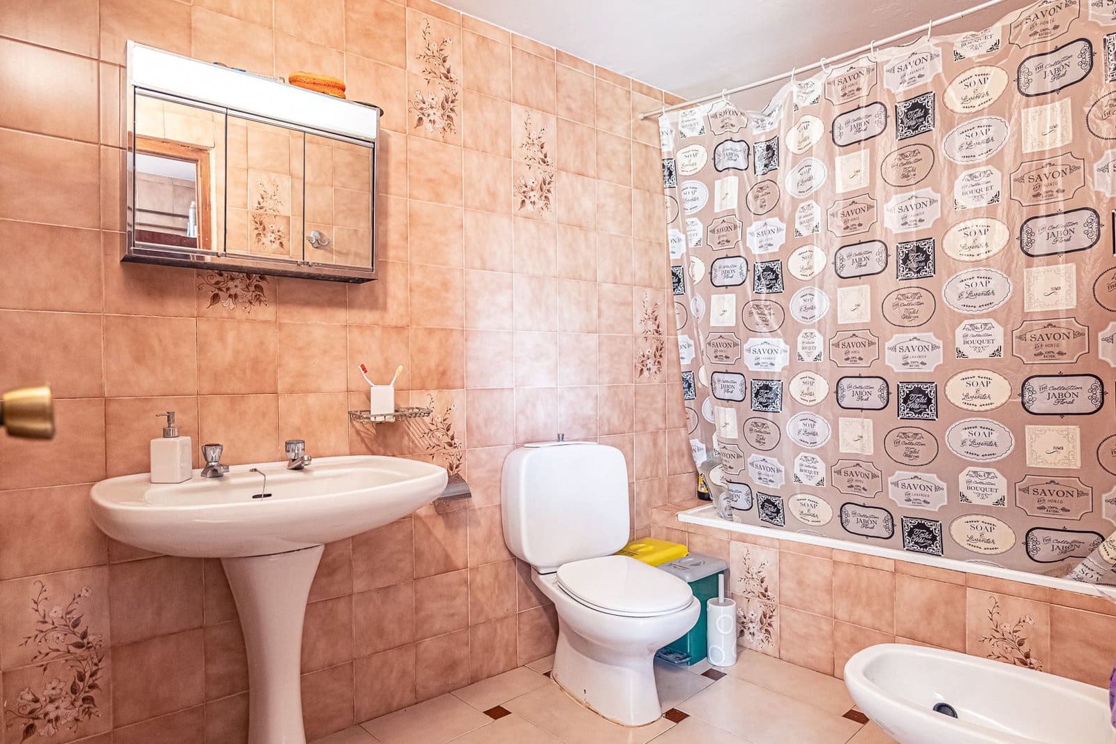 3 bedroom Finca/Country House for sale in Alcala la Real with garage - € 239,000 (Ref: 9916627)