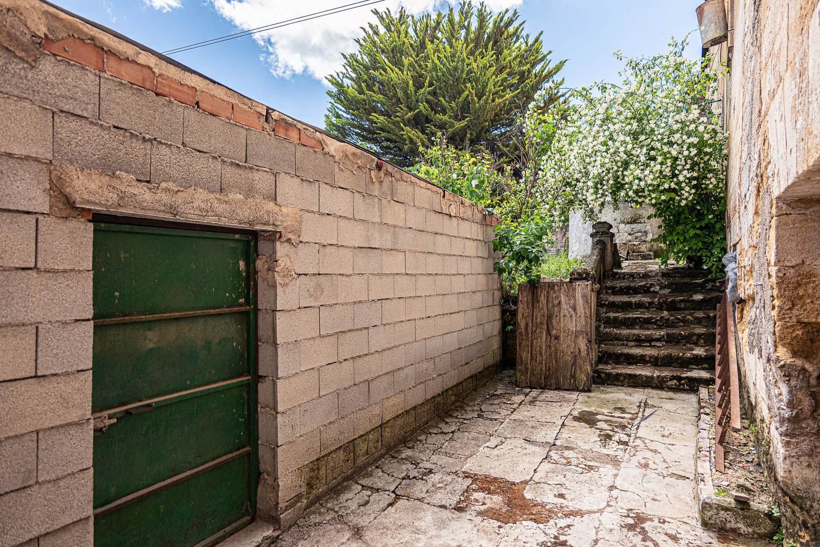 3 bedroom Finca/Country House for sale in Alcala la Real with garage - € 239,000 (Ref: 9916627)