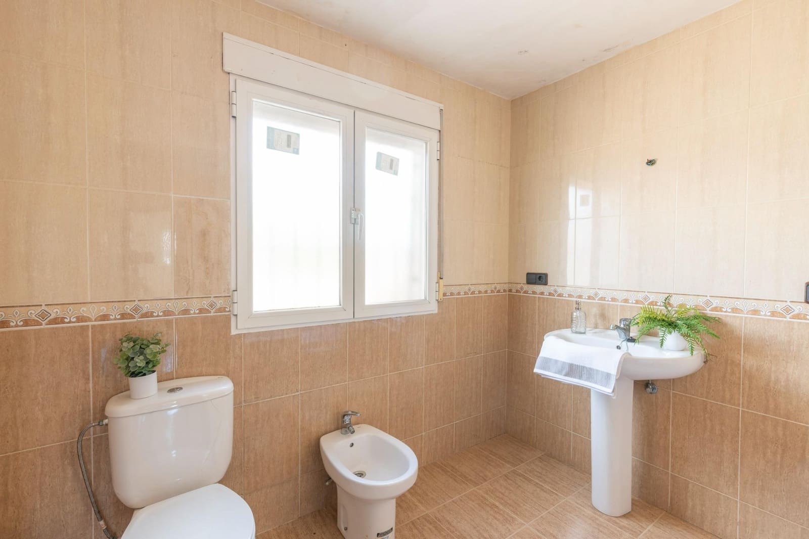 4 sypialnia Willa na sprzedaż w Escoznar z garażem - 149 900 € (Ref: 9916630)